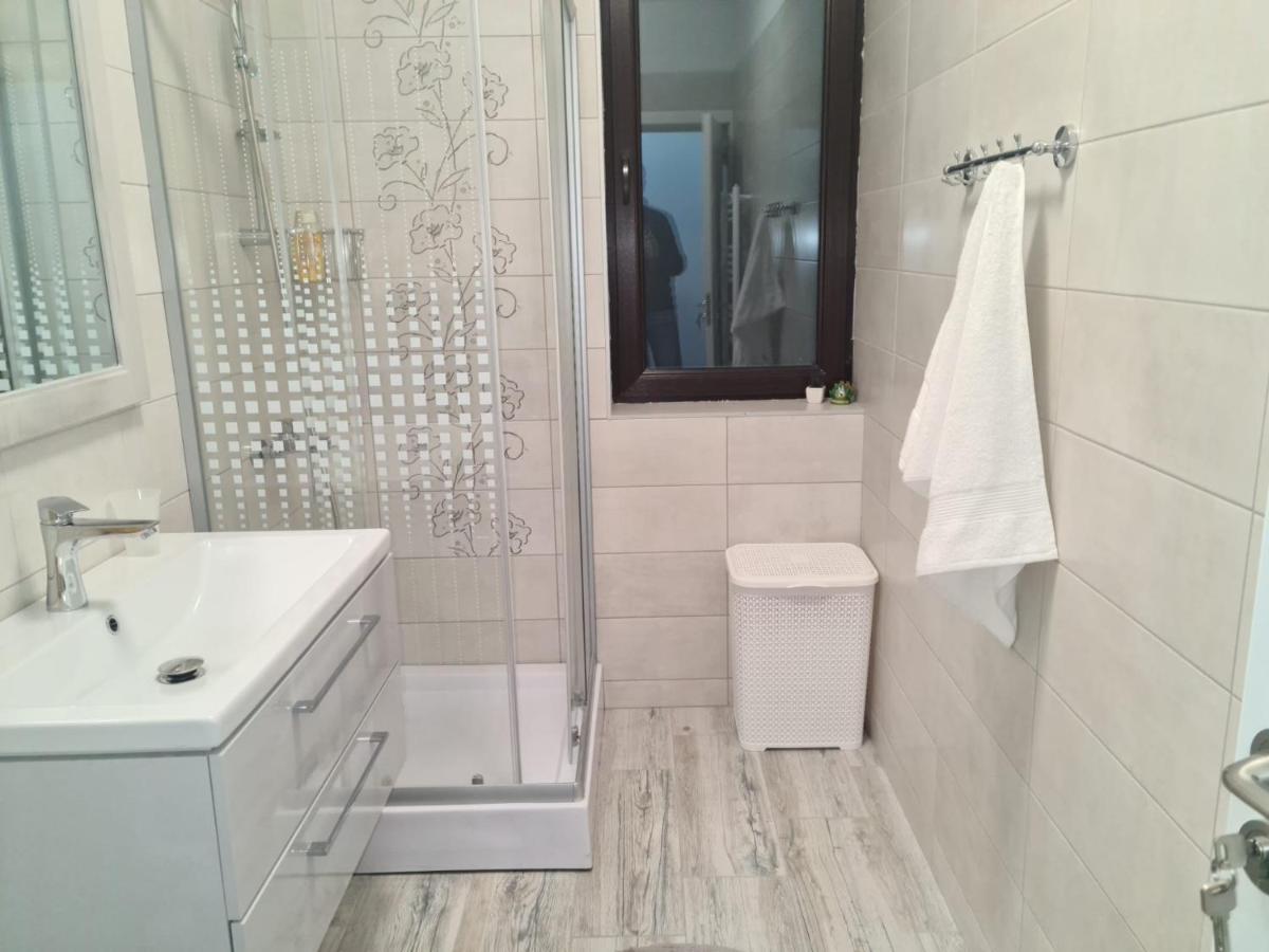 Apartament David Ramnicu Valcea Exterior photo